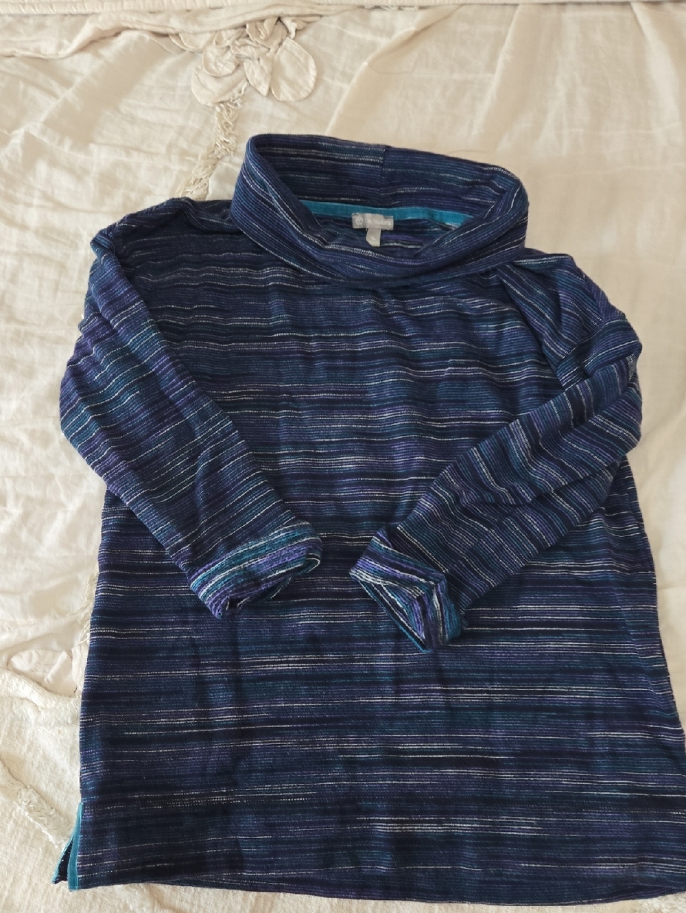 Women's Blue Striped Lightweight Pullover Sweater